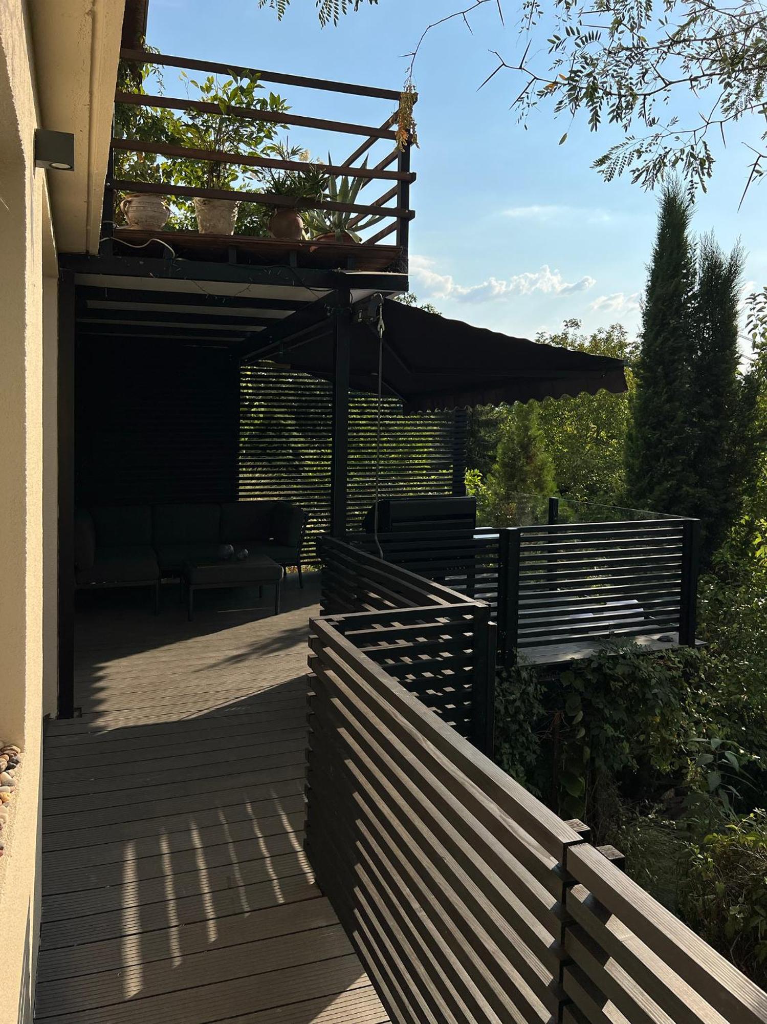 Pergola House In A Green Oasis With Fantastic View Petrovaradin Εξωτερικό φωτογραφία